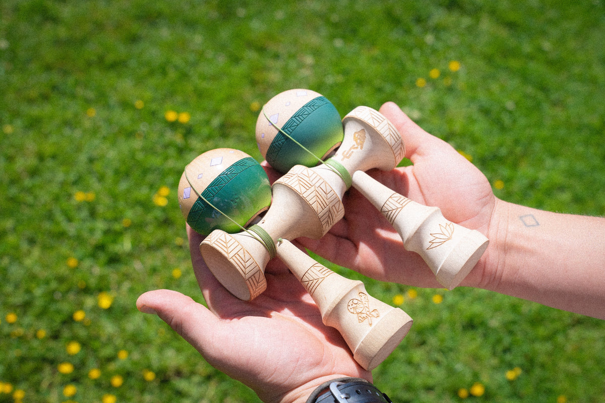 Lotus Pyro Lotus Kendamas